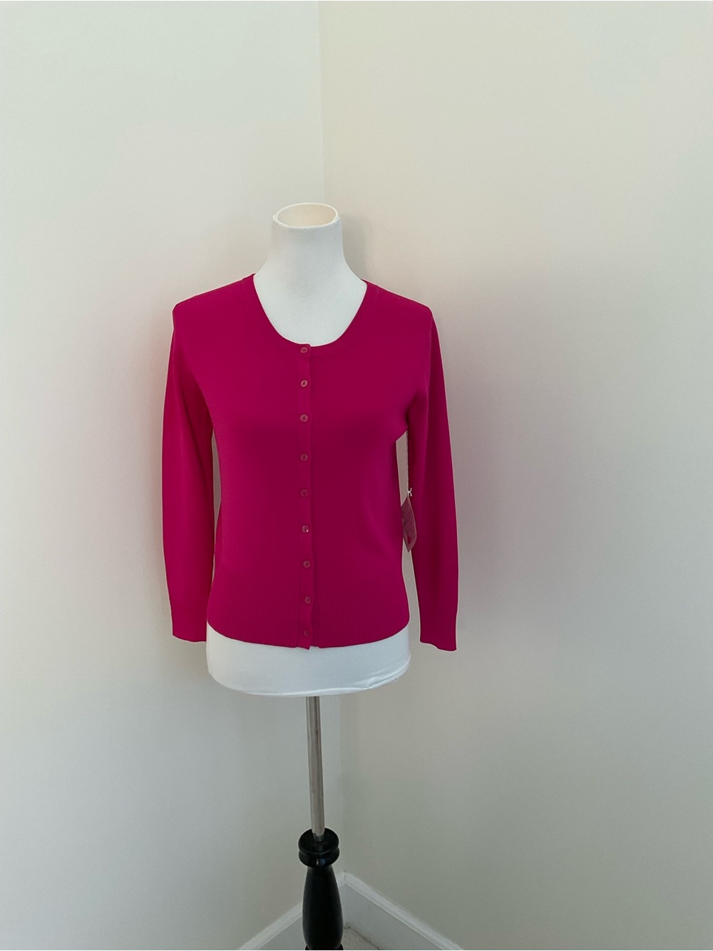 NWT Joseph A. Bright Fuchsia Crewneck Cardigan Sweater